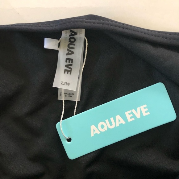 Aqua Eve Halter Keyhole Ruched Tummy Control One-Piece Swimsuit Plus Size 22W - Picture 10 of 16